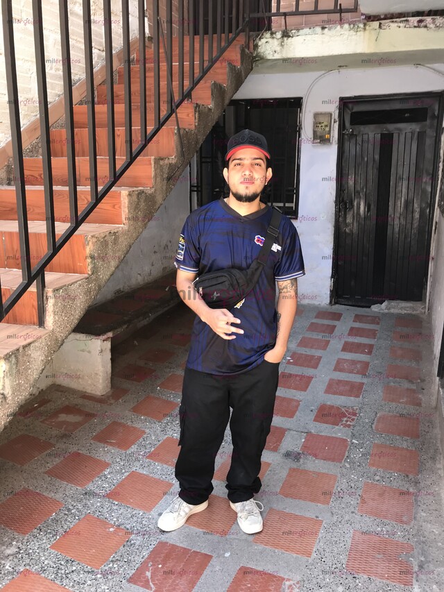 FOTOS DE SEBAS TENGO 23 AÑOS JOVEN COMPLACIENTE .MUY ACTIVO DOMICILIOS.