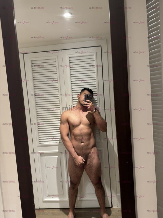 FOTOS DE DEPORTISTA MASAJISTA DISCRETO LISTO PARA CUMPLIR TUS FANTASÍAS