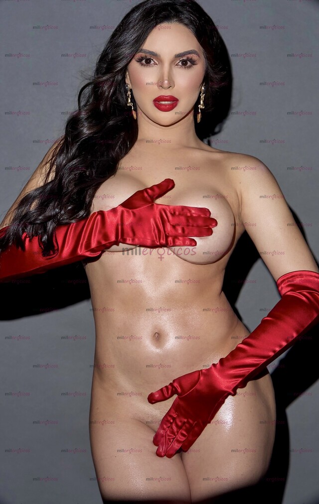 FOTOS DE LA MUÑECA MÁS CARA DE LA VITRINA, ARTÍCULO DE LUJO