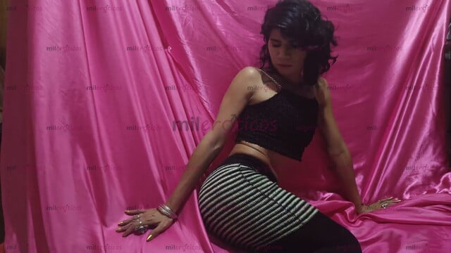 FOTOS DE TREMENDO CULO JOVEN, DELICIOSO Y AGUANTADOR DE VERGA!