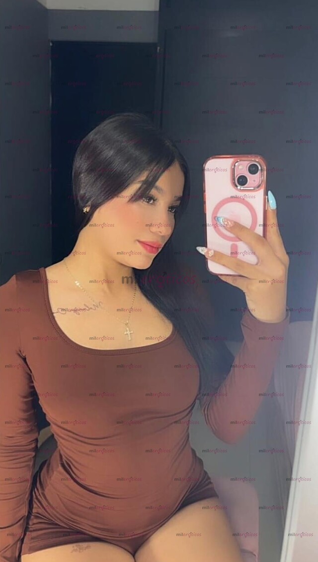 FOTOS DE HERMOSA CHICA COLOMBIANA, RECIÉN LLEGADA A TU CIUDAD