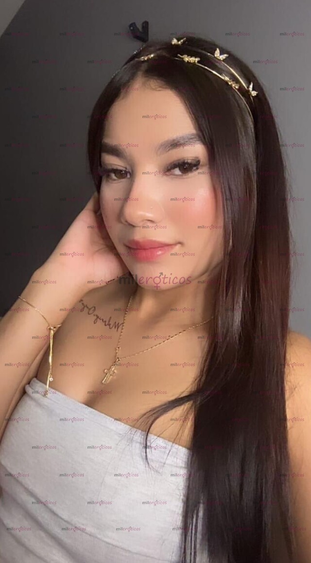 FOTOS DE HERMOSA CHICA COLOMBIANA, RECIÉN LLEGADA A TU CIUDAD