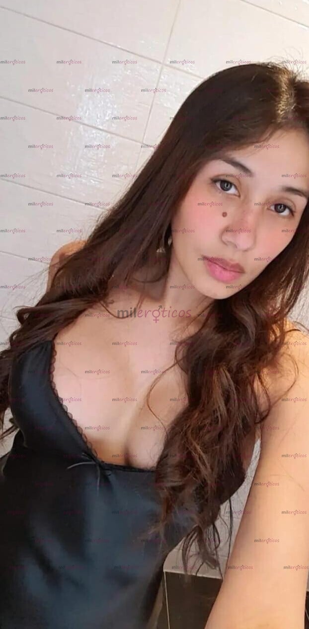 FOTOS DE SOY UNA CHAVITA CALIENTE Y COGELONA , SOY UNA NENA FINA,DELGADITA DE 18 AÑOS