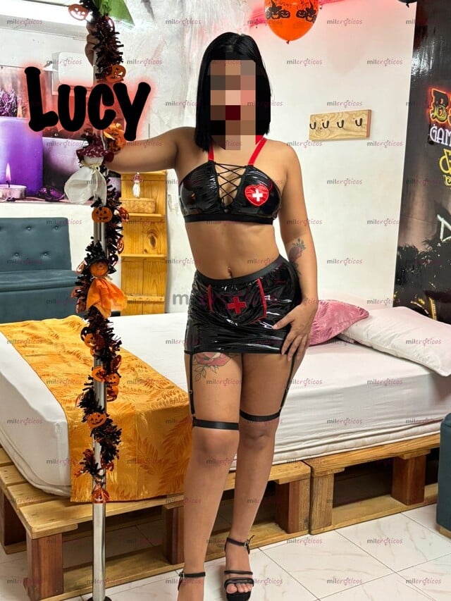 FOTOS DE ESTA NOCHE BAILES,SHOWW LESBICO SEXO Y MUCHO SEXO CON DELISOSAS CHICAS