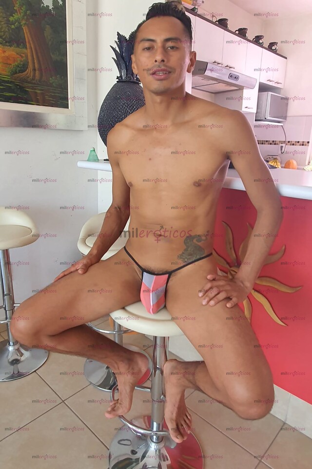 FOTOS DE CULEADOR PARA DAMITAS. VERGON 23 CMS. CORNEADOR EXPERTO