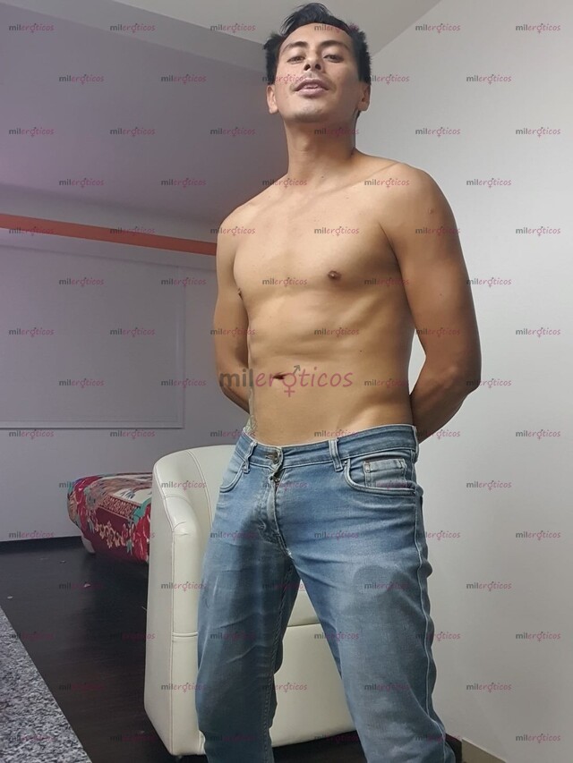 FOTOS DE CULEADOR PARA DAMITAS. VERGON 23 CMS. CORNEADOR EXPERTO