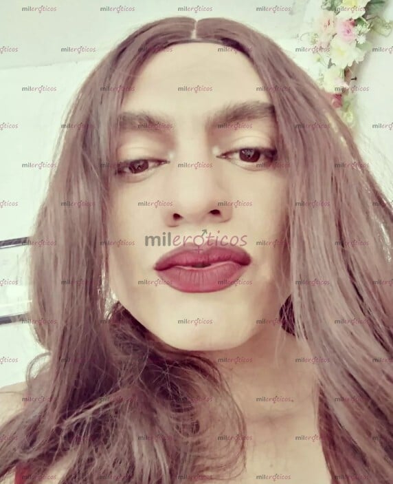 FOTOS DE USTED Y YO TENEMOS CUESTIONES PENDIENTES, TEMAS INCONCLUSOS Y UN PAR DE BESOS.