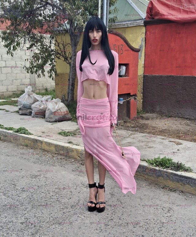 FOTOS DE 1,000 CON LA PENETRACIÓN ANAL.POR FAVOR AMOR. TENGO 20 AÑOS DE EDAD.CHICA TRANS.