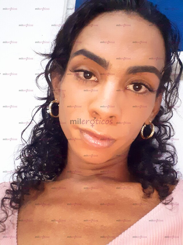 FOTOS DE MORENA LECHERA FEMENINA Y CALIENTE AL 100!!!