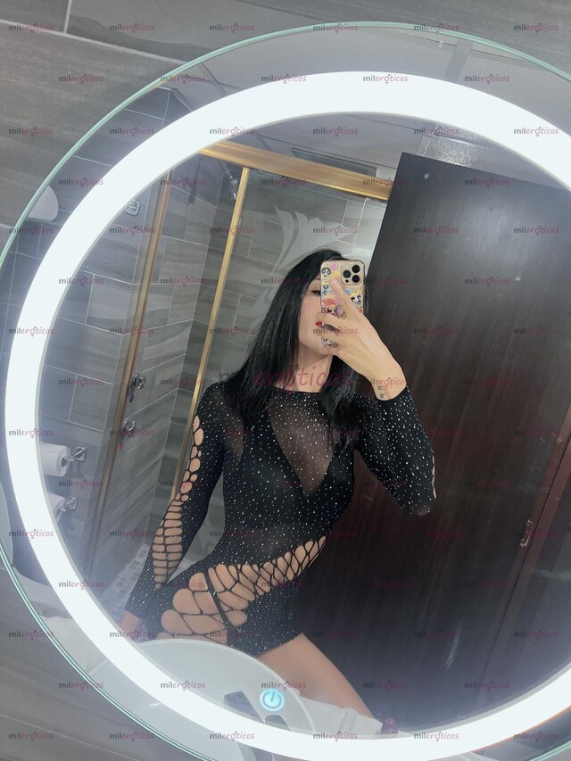 FOTOS DE FLAQUITA DOTADA, CACHONDA Y PERVERTIDA, PASIVA Y AGUANTADORA.