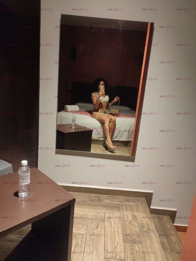 FOTOS DE LLEGÓ LA MEJOR LECHERA CUBANA UNA MUJER TRANS EXTRANJERA DE RAÍCES CUBANAS BEBE