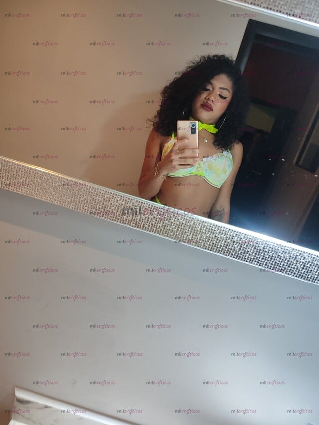 FOTOS DE LLEGÓ LA MEJOR LECHERA CUBANA UNA MUJER TRANS EXTRANJERA DE RAÍCES CUBANAS BEBE