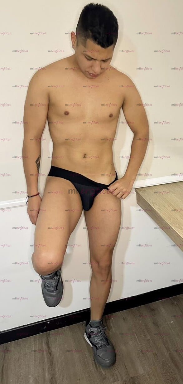 FOTOS DE JOVENCITO NALGÓN SERIO AGUANTADO BUEN CUERPO MASAJISTA LAMPIÑO