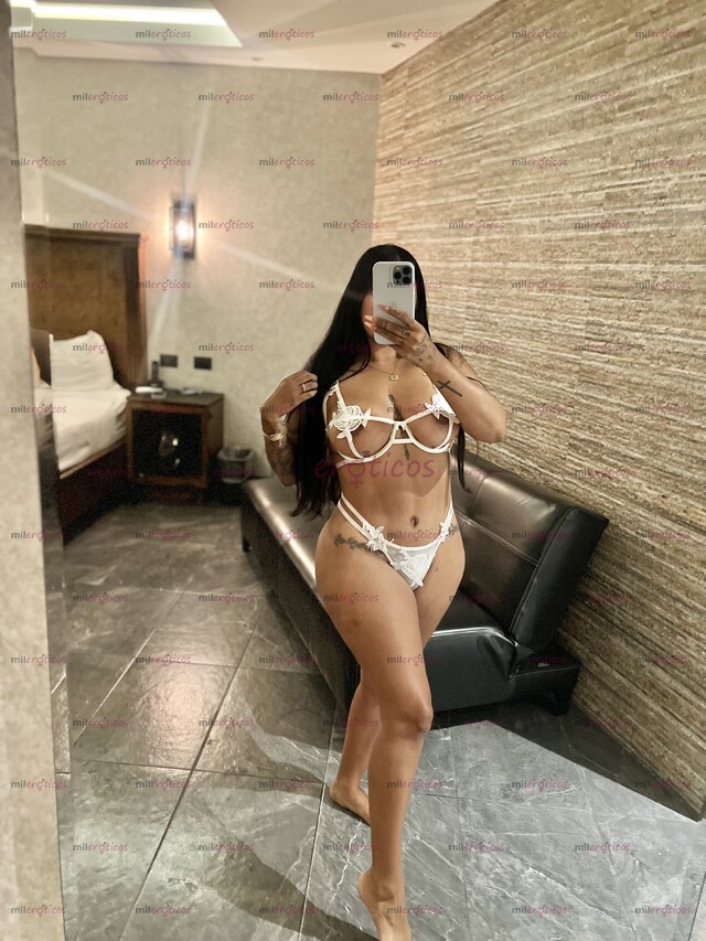 FOTOS DE MORENITA CACHONDA NALGONA PARA TI PAPI ESTOY LLENA DE CURVAS