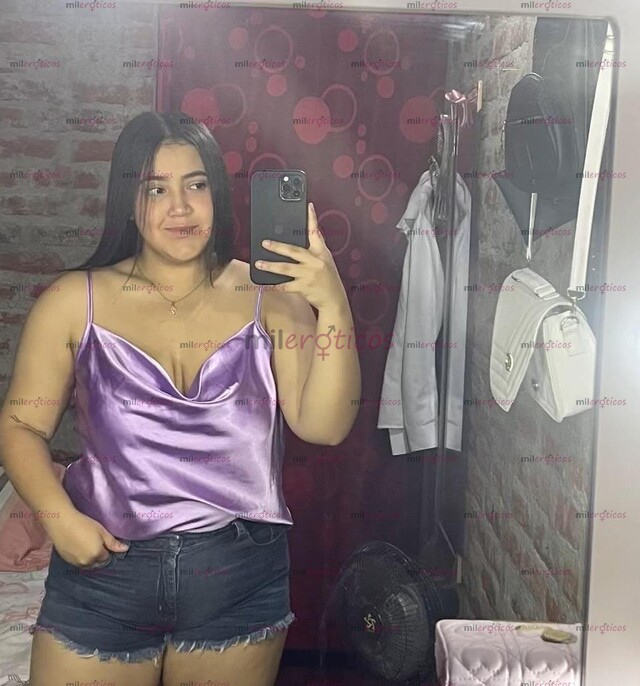 FOTOS DE LINDA CHICA NATURAL MUY SEXI PIEL BLANQUITA CULONA, APRETADITA Y ROSADITA