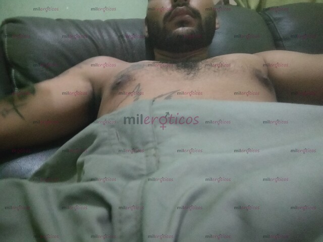 FOTOS DE MORENO, ALTO Y TATUADO CON UNA VRG GRANDE