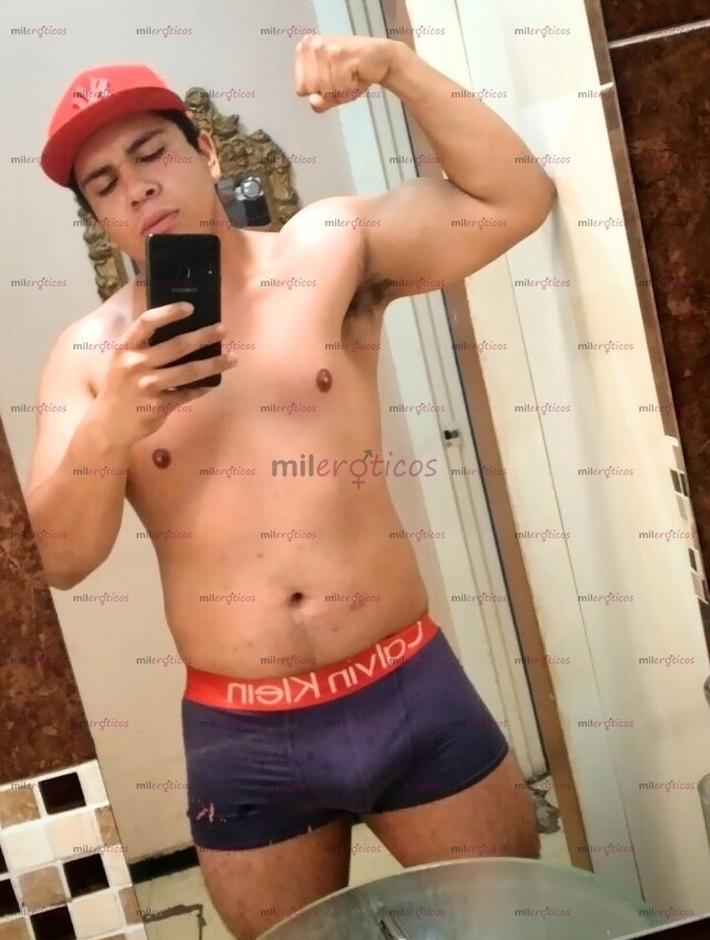 FOTOS DE HOLA SOY CHRISTIAN TENGO PROMO TRÍOS,PAREJAS, HETERO Y BISEXUAL ACTIVO 19 CM