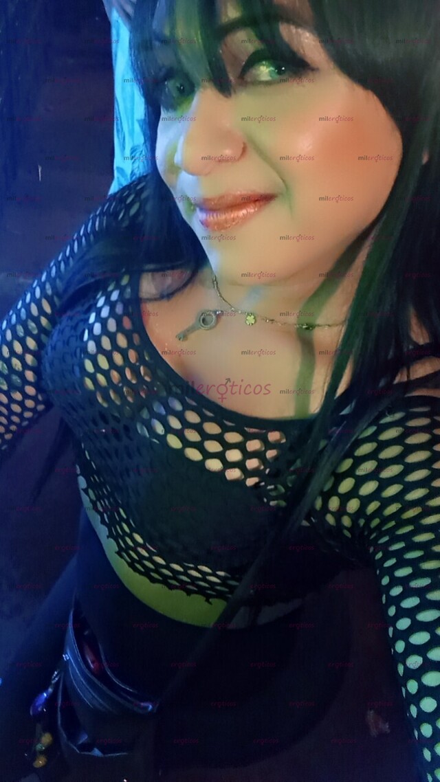 FOTOS DE RICA MAMACITA COMPLACIENTE EN LA CAMA LOS TRES SERVICIOS BIEN RICOS
