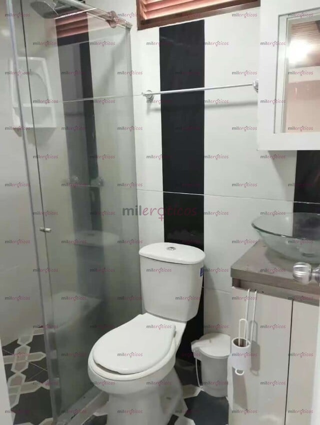 FOTOS DE HABITACIONES DISPONIBLES EN PEREIRA CON BAÑO PRIVADO Y AGUA CALIENTE PARA CHICAS