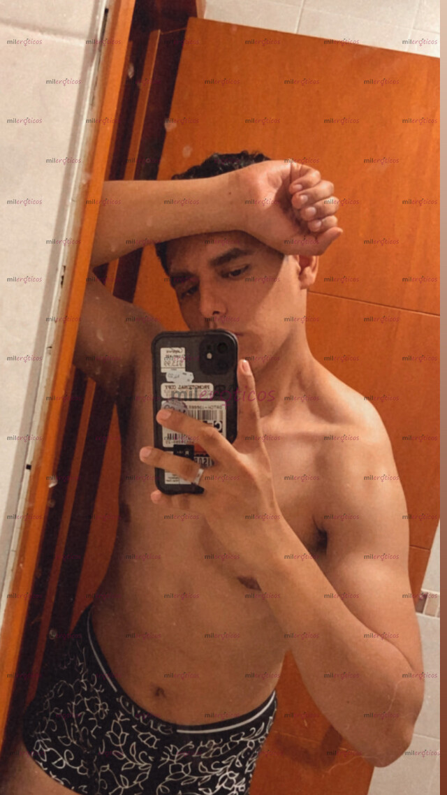 FOTOS DE UNIVERSITARIO NORTEÑO SEXY EN BUSCA DE UNA PERSONA SOLVENTE CON CLASE