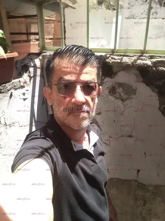 FOTOS DE MASAJISTA PROFESIONAL PASIVO VARONIL 60 AÑOS OFREZCO SERVICIO PERSONAL EN MEDELL