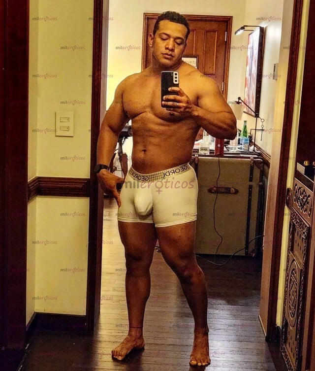 FOTOS DE ACTIVO MACHO RESERVADO VERGON MUSCULOSO LECHERO 22 CM GRUESO