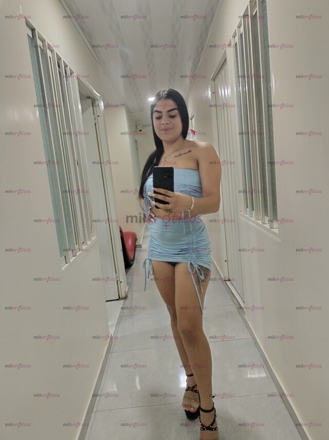 FOTOS DE HOLA MIS AMORES, ANDO EN BUSCA DE COMER AMIGUITOS PARA COMPLACERLOS