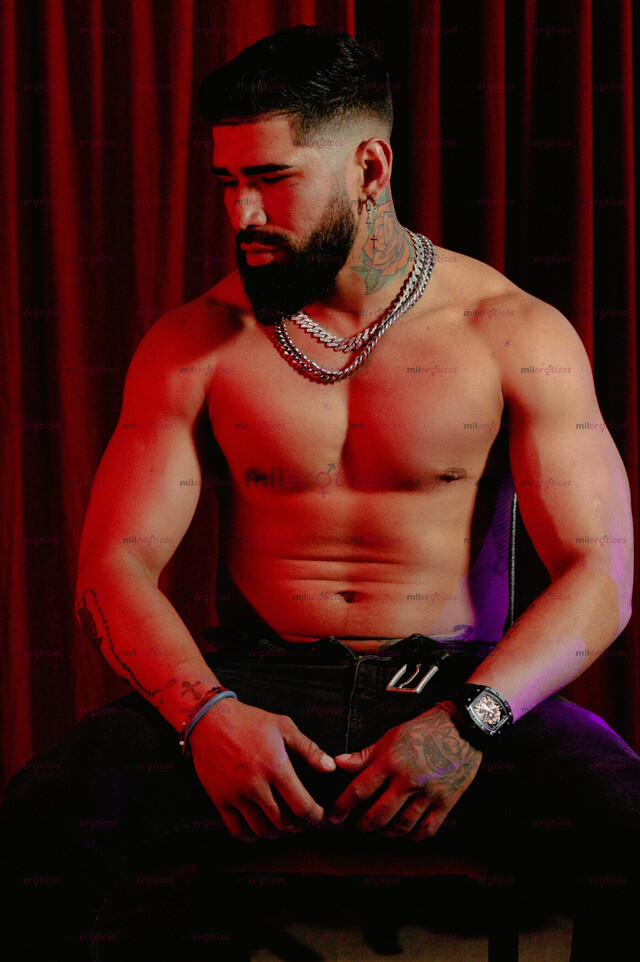 FOTOS DE MORENO LECHERO CON GANAS SEXO MUJERES ESTOY LISTO PARA DARLES VERGA