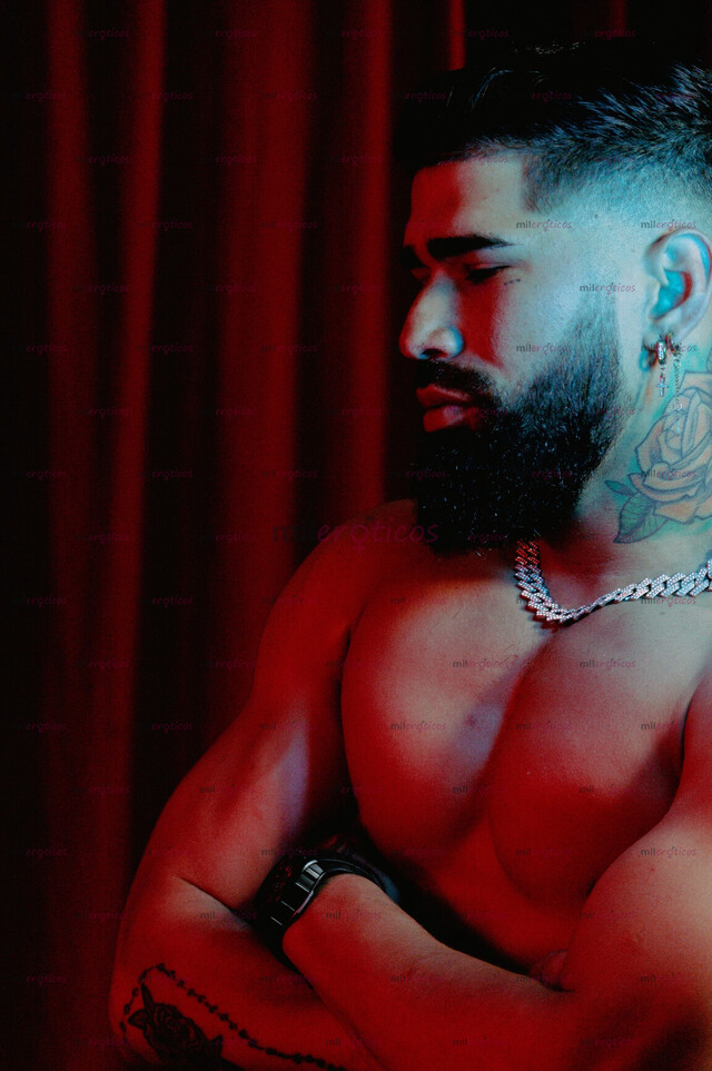 FOTOS DE MORENO LECHERO CON GANAS SEXO MUJERES ESTOY LISTO PARA DARLES VERGA