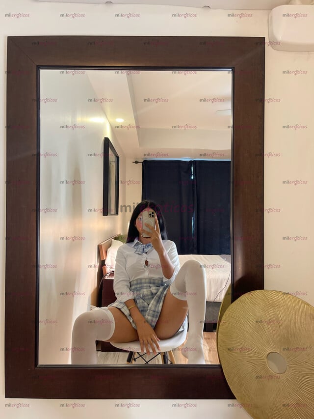 FOTOS DE TRANSEXUAL DOTADA MIRA LO QUE HAY DEBAJO DE MI FALDA DISPONIBLE PARA VIRTUAL
