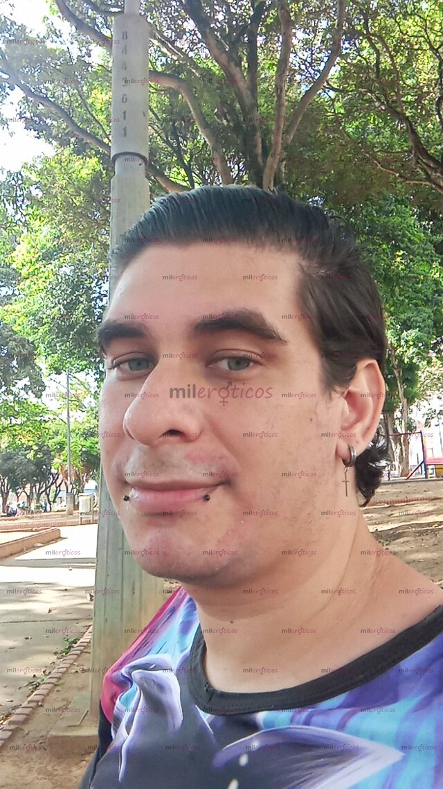 FOTOS DE MASAJISTA SEXUAL DISPONIBLE Y COMPLACIENTE