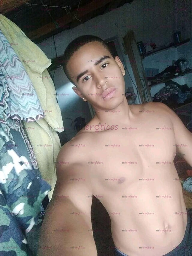 FOTOS DE TE PONGO DE A PERRITO O CON LAS PIERNAS AL HOMBRO. TE BOMBEO EL CULO TE FOLLO