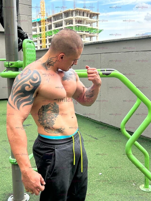 FOTOS DE MACHO PAISA: JEY XXL VIAJES MASAJES TRÍOS CENAS VIDEOS Y VIDEOLLAMADAS