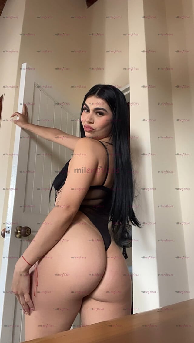 FOTOS DE CATTY,PAPI TODO ESTO ES TUYO, DUCHA JUNTOS RECIBIRÉ TU RICA LECHE EN MI BOCA