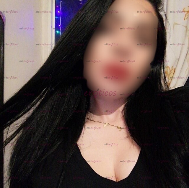 FOTOS DE VANIA SEXY ELEGANTE CACHONDA Y MUY ATREVIDA