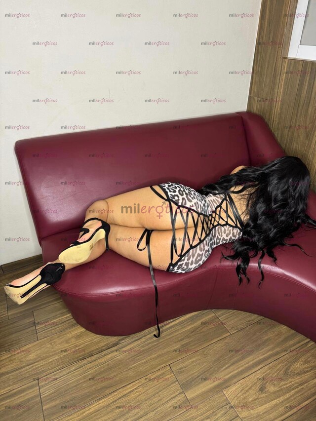 FOTOS DE PROMO EN MIS INSTALACIONES ORAL NATURAL!!CHUPA MI VAGINA Y PENETRAME RICO AMOR