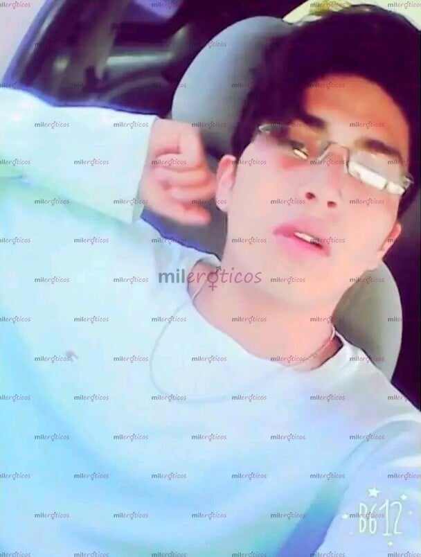 FOTOS DE MASAJISTA CON NIVEL DE PORTE ELEGANTE SEXI 26 AÑOS DELGADO DOTADO 22CM