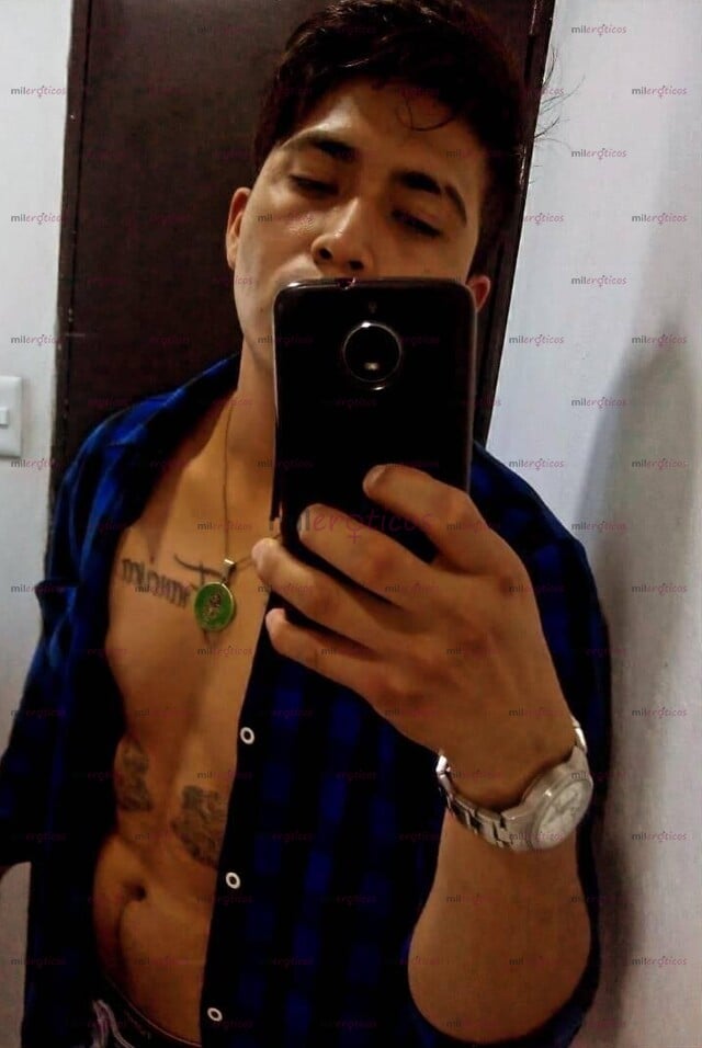 FOTOS DE MASAJISTA CON NIVEL DE PORTE ELEGANTE SEXI 26 AÑOS DELGADO DOTADO 22CM