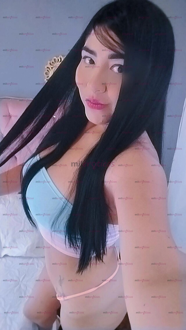 FOTOS DE EXQUISITA CUERPO NATURAL HERMOSO ROSTRO LABIOS CARNOSOS NALGAS PARADITAS