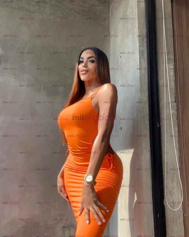 FOTOS DE ARRECHA Y SÚPER CALIENTE LISTA PARA DARTE MI VERGA Y LENGUA