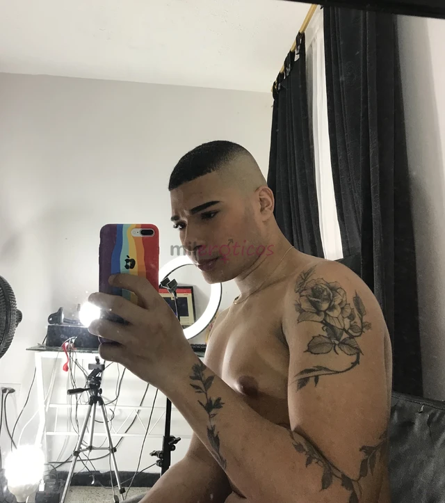 Solo venta de contenido soy un chico algo introvertido con un caracter definido atento servicial escribe si realmente estas interesado no quiero perde...