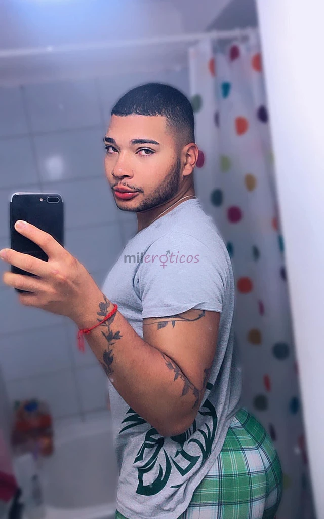 Solo venta de contenido soy un chico algo introvertido con un caracter definido atento servicial escribe si realmente estas interesado no quiero perde...