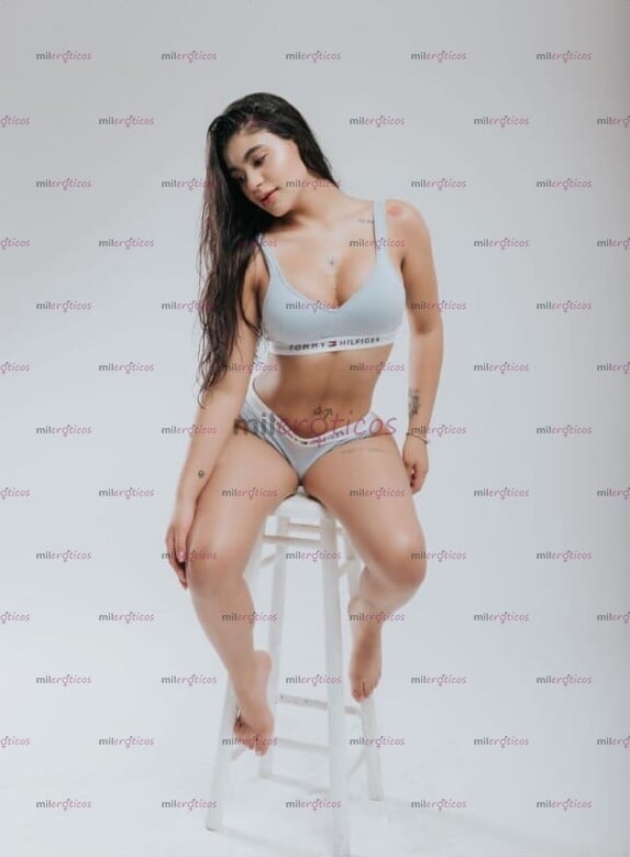 FOTOS DE HOLA MI AMOR, SOY UNA CHICA COLOMBIANA MUY CALIENTE BEBÉ HÁBLAME