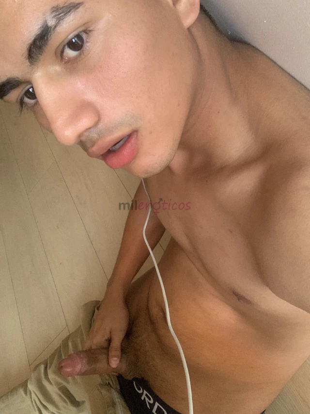 Hola buscas a alguien que te de satisfaccion en la cama contacteme te dare un mejor trato me gusta dar besos oral penetracion todo lo que usted quiera...