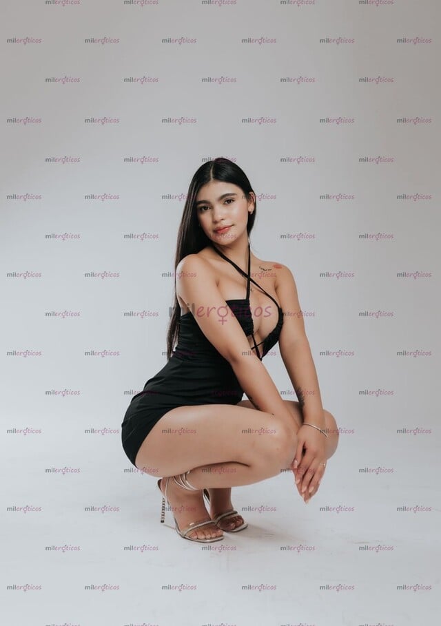 FOTOS DE HOLA MI AMOR, SOY UNA CHICA COLOMBIANA MUY CALIENTE BEBÉ HÁBLAME