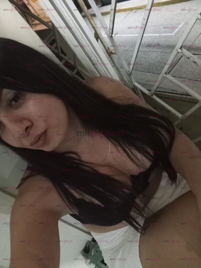 FOTOS DE RIQUÍSIMA TRANS CALIENTE Y COMPLACIENTE PICANTE EXITANTE CON TENTAS SEXYS