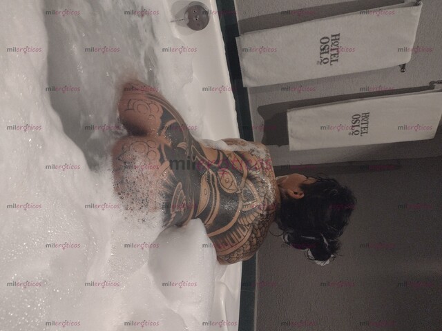 FOTOS DE NUEVA EN EL MEDIO DELGADITA TATUADA FANÁTICA DEL SEXO ANAL TENGO LUGAR PAPI