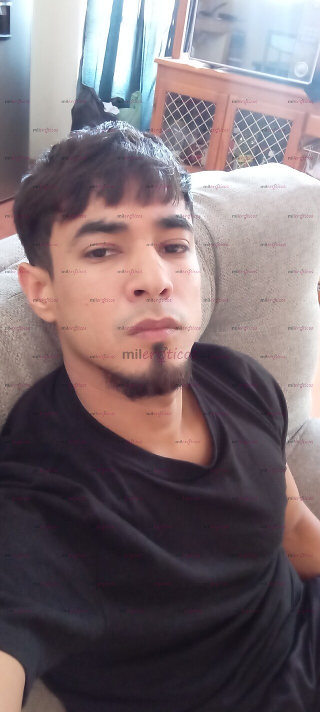 FOTOS DE FER CHAPARRO VIENE A DARTE SERVICIO DE VIDEOLLAMADA HOY