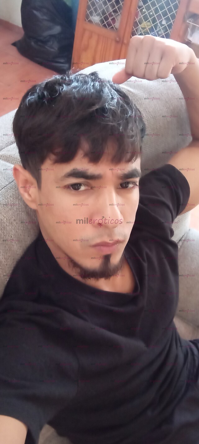 FOTOS DE FER CHAPARRO VIENE A DARTE SERVICIO DE VIDEOLLAMADA HOY