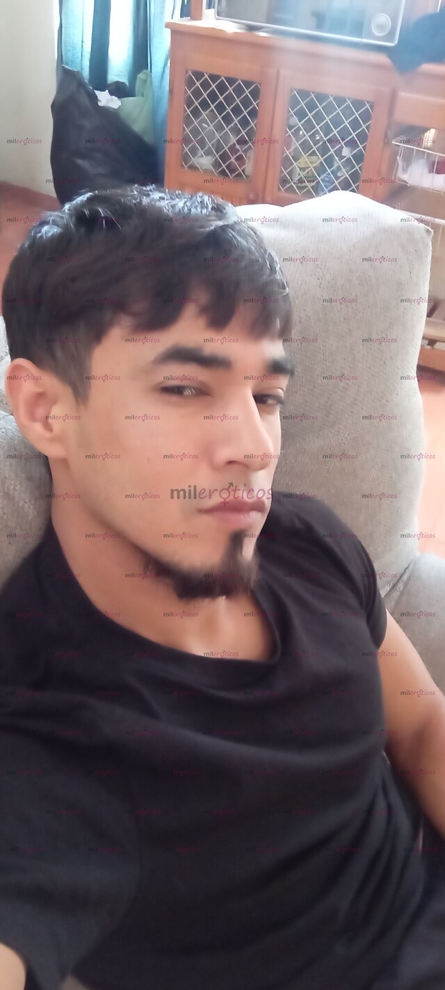 FOTOS DE FER CHAPARRO VIENE A DARTE SERVICIO DE VIDEOLLAMADA HOY